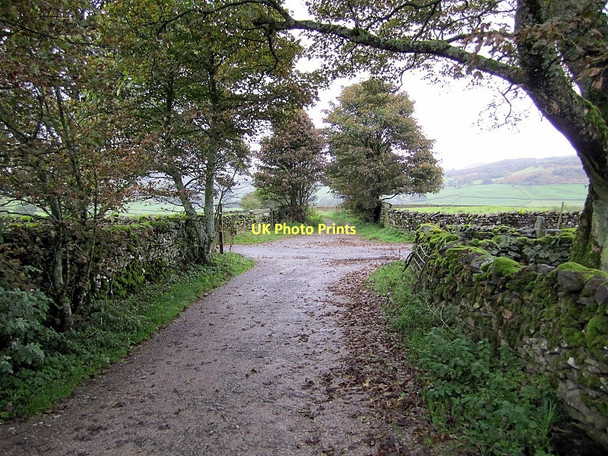 Photo 6"x4" Thwaite Lane (track) crosses Townhead Lane (road) Austwick c2011