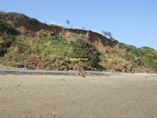 Photo 6"x4" Flat Cliff Filey c2011