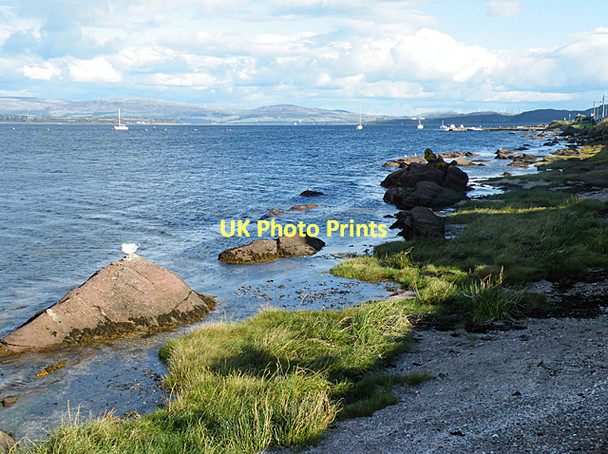 Photo 6"x4" Shore at Kilchattan Kilchattan Bay\/NS1055 c2011