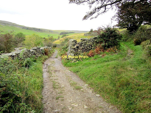 Photo 6"x4" Junction of White Stone Lane and Moughton Lane (path), Crummack Dale Wharfe c2011