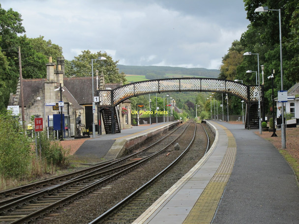 Photo 6"x4" Pitlochry Station Pitlochry c2011