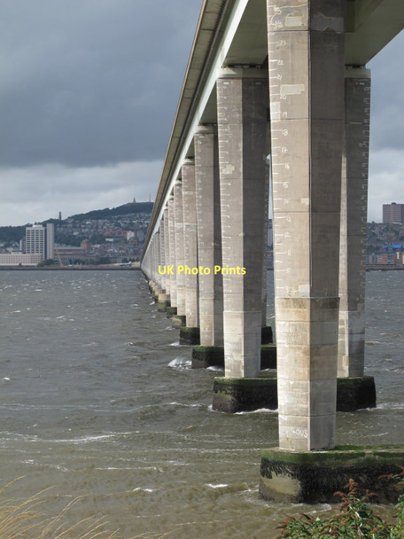 Photo 6"x4" Under the bridge Newport-on-Tay c2011