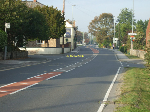 Photo 6"x4" Main Road, Hambleton (A63) Hambleton\/SE5530 c2011