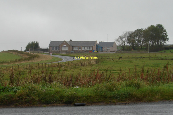 Photo 6"x4" Kininmonth School from the road junction Hythie c2011