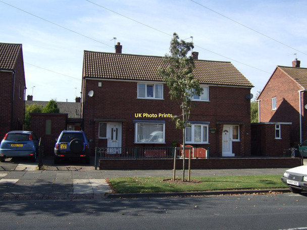 Photo 6"x4" Houses on Kendal Drive Airedale\/SE4525 c2011