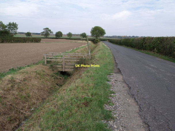 Photo 6"x4" Footpath bridge over a ditch Eakring c2011