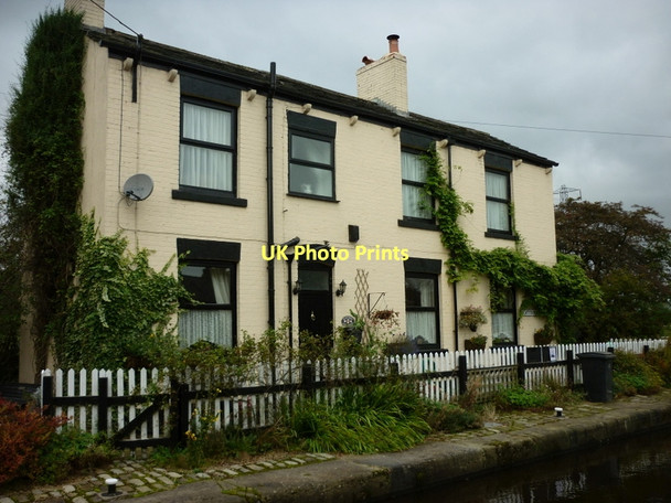 Photo 6"x4" Slattocks Lock House, Rochdale Canal Middleton\/SD8706 c2011