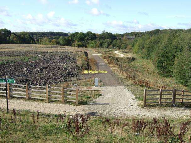 Photo 6"x4" Footpath off new road Hemsworth\/SE4213 c2011