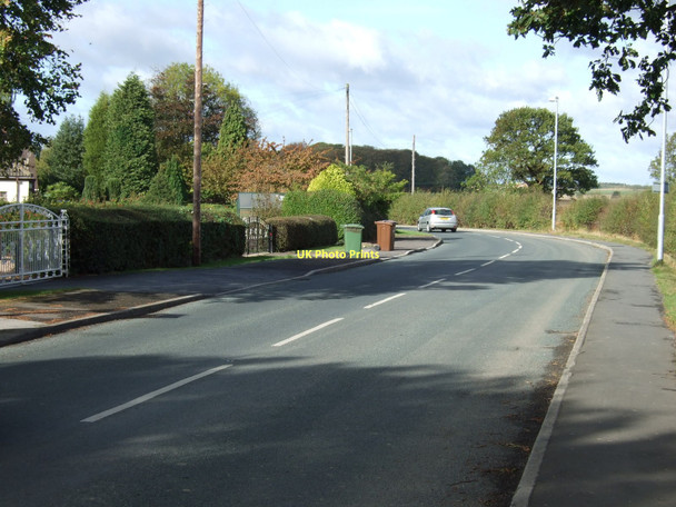 Photo 6"x4" Robin Lane towards South Hiendley Hemsworth\/SE4213 c2011