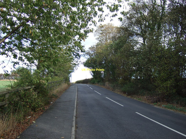 Photo 6"x4" Minor road towards Notton Royston\/SE3511 c2011