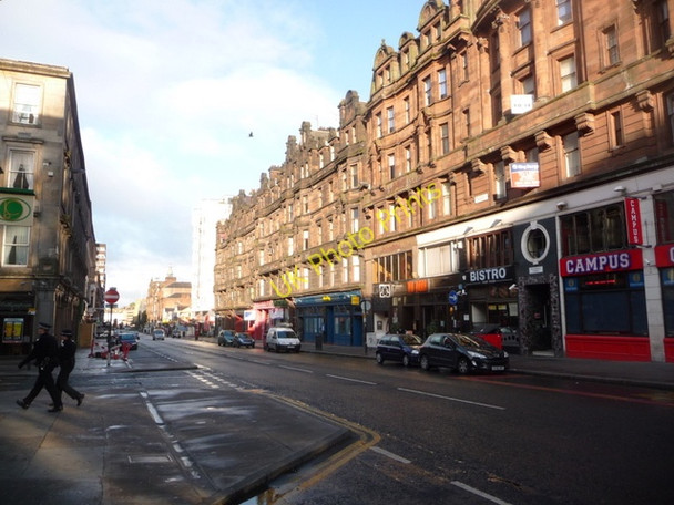 Photo 6"x4" Glasgow: two police officers enter Holland Street from Sauchiehall Street Glasgow c2009