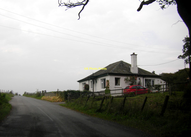 Photo 6"x4" Cottage on B898 by Milton of Kincraigie Dalguise c2011