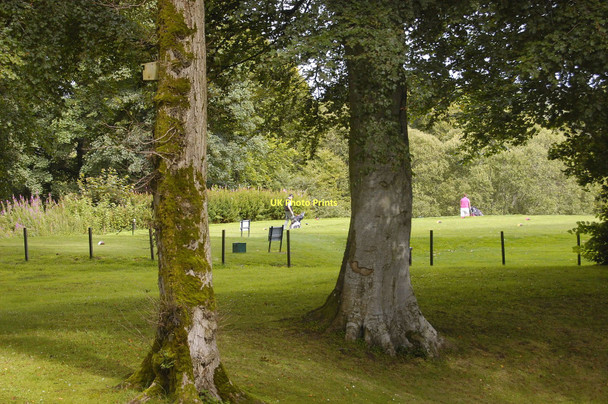 Photo 6"x4" Glimpsed golfers... Huntly c2011