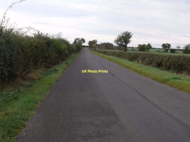 Photo 6"x4" Hemingby Lane facing North Horncastle\/TF2669 c2011