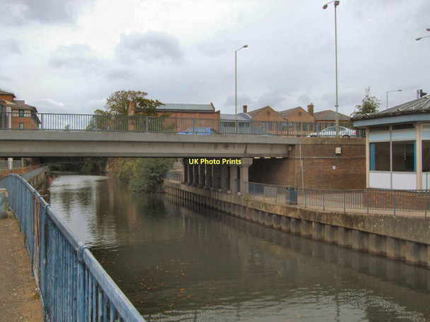 Photo 6"x4" Bridge Street over the River Wey Guildford c2011