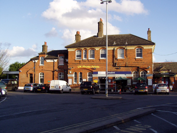 Photo 6"x4" Chingford Station Chingford c2011