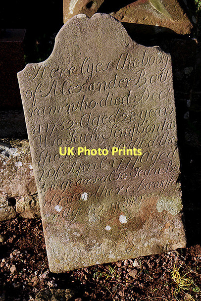 Photo 6"x4" A gravestone at Stenton Churchyard Stenton\/NT6274 c2011