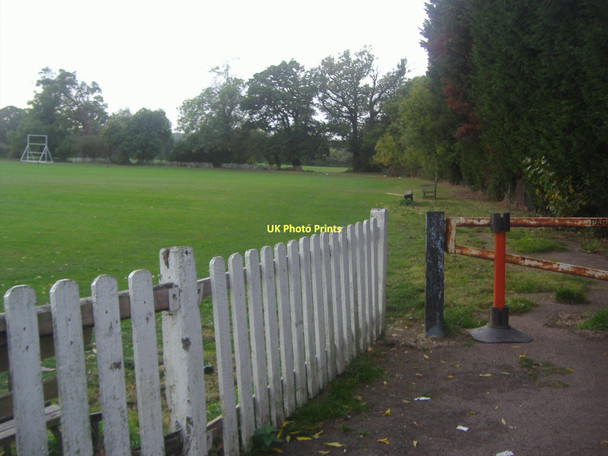 Photo 6"x4" Gate to Mill Hill sports club Barnet c2011