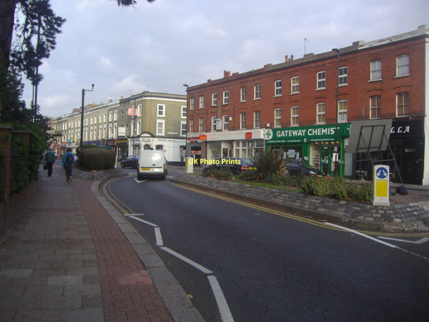 Photo 6"x4" Hendon Lane at the junction of Regents Park Road Finchley c2011