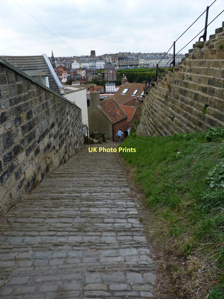 Photo 6"x4" The upper part of Church Lane Whitby\/NZ8910 c2011