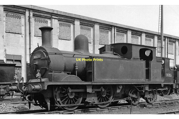 Photo 6"x4" Ex-LSW O2 class 0-4-4T at Feltham Locomotive Depot Feltham\/TQ1073 c1959