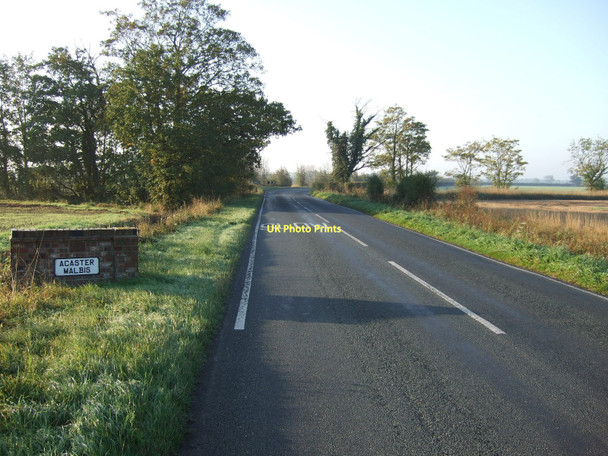Photo 6"x4" Minor road towards Acaster Malbis Acaster Malbis c2011