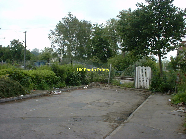 Photo 6"x4" The Site of Chingford Hatch Level Crossing Chingford c2002