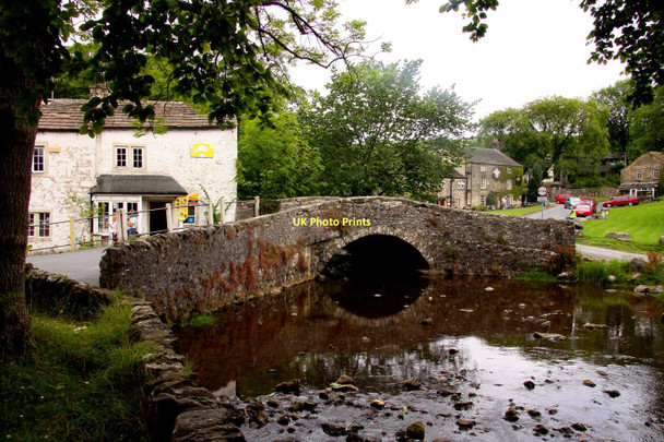 Photo 6"x4" Bridge over Malham Beck Malham\/SD9062 c2011