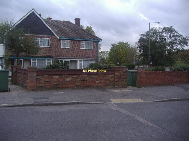 Photo 6"x4" House on Pool Road, West Molesey Walton-on-Thames c2011