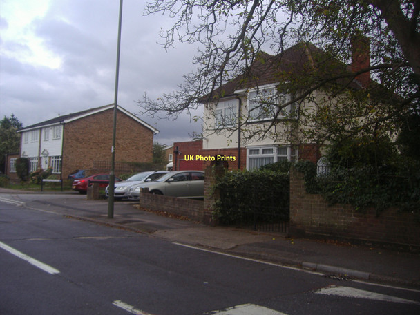 Photo 6"x4" Houses on Pool Road, West Molesey Walton-on-Thames c2011