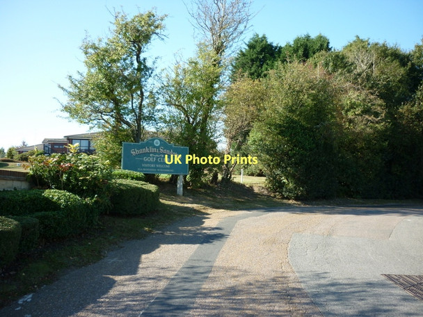 Photo 6"x4" The entrance to Shanklin & Sandown Golf Club Sandown c2011