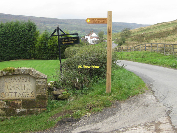 Photo 6"x4" Daleside Road Thorgill c2011