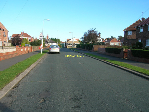 Photo 6"x4" St Aidan Road Bridlington c2011 P1