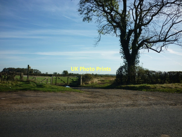 Photo 6"x4" A path leading towards Swinton Swinton\/SE7573 c2011