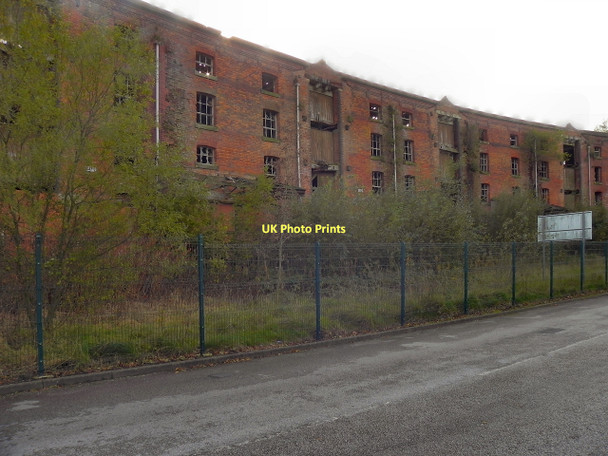 Photo 6"x4" Former Railway Warehouse Oldham c2011
