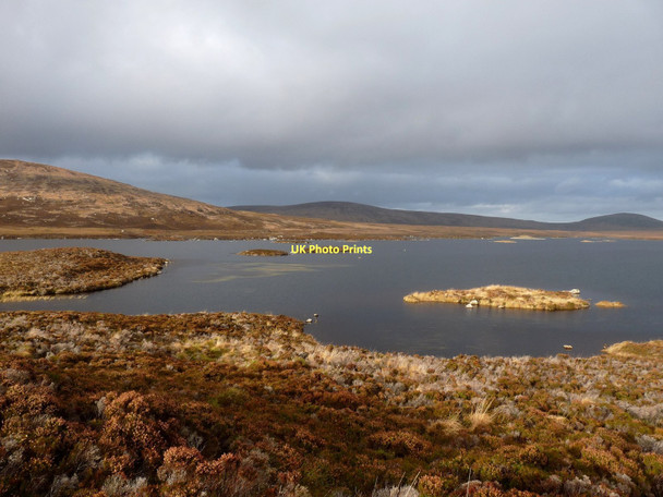 Photo 6"x4" Loch Huna Cladach Iolaraigh c2011