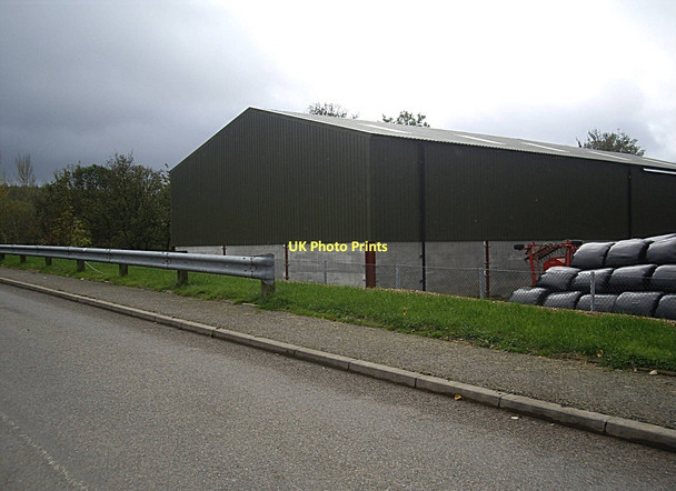 Photo 6"x4" A depot building at Strachan. Strachan c2011