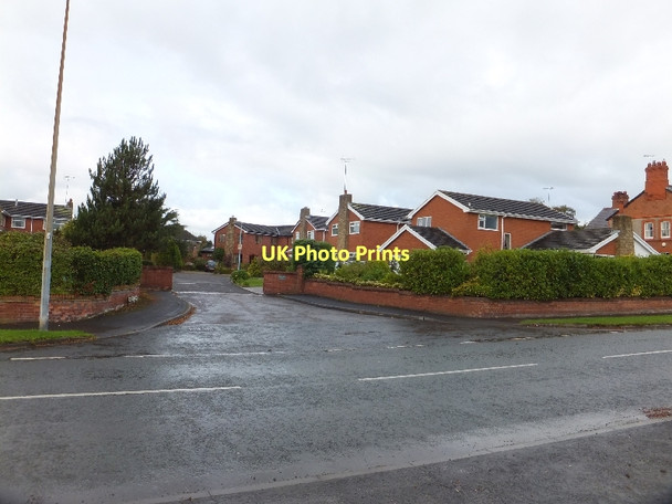 Photo 6"x4" Langford Court, modern houses Oscroft c2011
