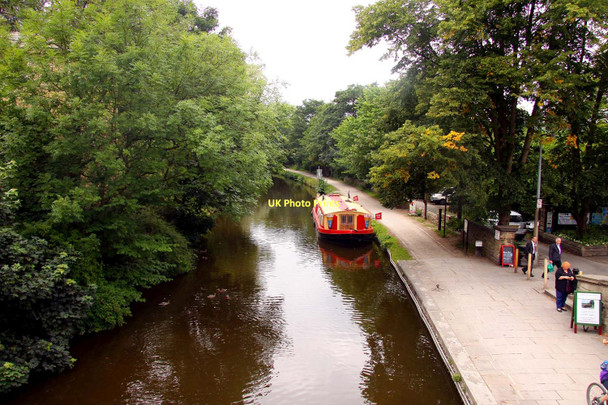Photo 6"x4" The Leeds & Liverpool Canal Shipley\/SE1437 c2011