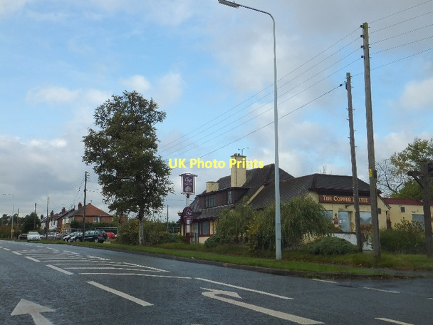 Photo 6"x4" The Copper Kettle on the A54 (Tarvin bypass) Hollowmoor Heath c2011