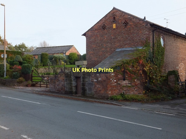 Photo 6"x4" Kelsall Lock-up Kelsall c2011