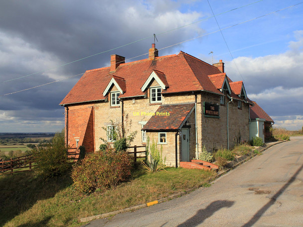Photo 6"x4" The White Hart at Ufton Ufton c2011