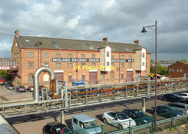 Photo 6"x4" Former Grain Warehouse, Burton-upon-Trent Burton upon Trent c2011