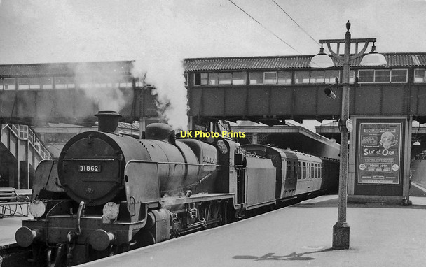 Photo 6"x4" Guildford, with Redhill - Reading train Guildford c1964