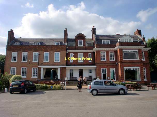 Photo 6"x4" Bush Hill Park Golf Club Club House Enfield\/TQ3396 c2011