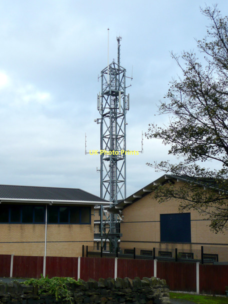 Photo 6"x4" The police station radio mast, Idle Eccleshill c2011