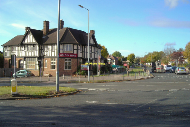 Photo 6"x4" Golden Hind pub Perry\/SP0792 c2011