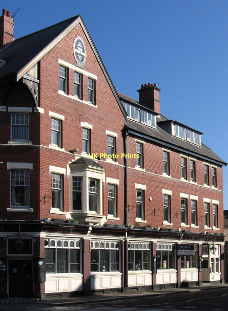 Photo 6"x4" Whitley Bay - The Station Hotel Whitley Bay c2011