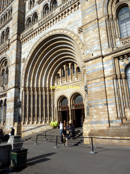 Photo 6"x4" Entrance to Natural History Museum, London SW1 Kensington\/TQ2579 c2011