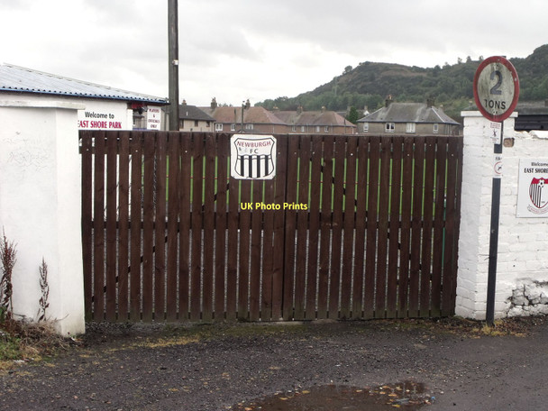 Photo 6"x4" East Shore Park, home of Newburgh Football Club Newburgh\/NO2318 c2011
